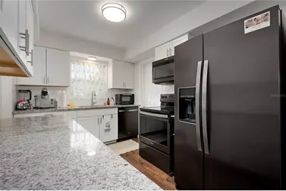 2828 Gulf Gate Drive, Sarasota, FL 34231 - Photo 17