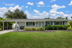 2828 Gulf Gate Dr, Sarasota, FL 34231 - Photo 5