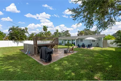 2828 Gulf Gate Drive, Sarasota, FL 34231 - Photo 35