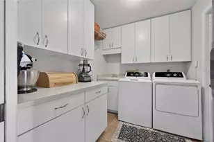 156 Hourglass Dr, Venice, FL 34293 - Photo 53