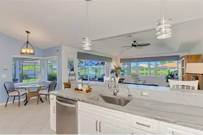530 Lake Of The Woods Drive, Venice, FL 34293 - Photo 15