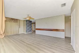2203 La Salle St, Sarasota, FL 34231 - Photo 9