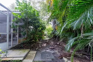 912 Dawn St, Venice, FL 34285 - Photo 43