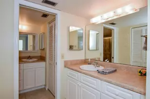 439 Cerromar Ln, Venice, FL 34293 - Photo 21