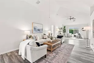 924 Harbor Town Dr, Venice, FL 34292 - Photo 5