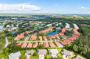 924 Harbor Town Dr, Venice, FL 34292 - Photo 35