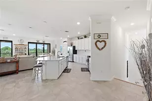 10047 Crooked Crk Dr, Venice, FL 34293 - Photo 3