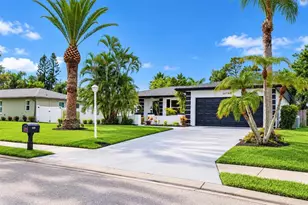 1120 78th St NW, Bradenton, FL 34209 - Photo 1