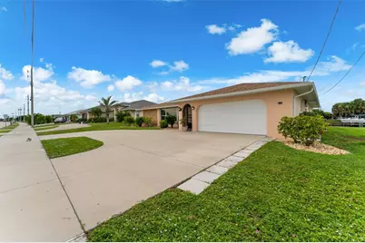 21129 Edgewater Drive, Port Charlotte, FL 33952 - Photo 3
