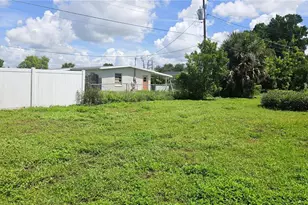21306 Percy Ave, Port Charlotte, FL 33952 - Photo 17