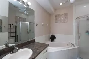 1709 Gondola Park Dr, Venice, FL 34292 - Photo 23