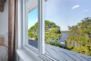 1538 Riverside Dr, Tarpon Springs, FL 34689 - Photo 33