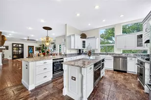 1538 Riverside Dr, Tarpon Springs, FL 34689 - Photo 11