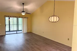 937 Capri Isles Blvd, Venice, FL 34292 - Photo 9