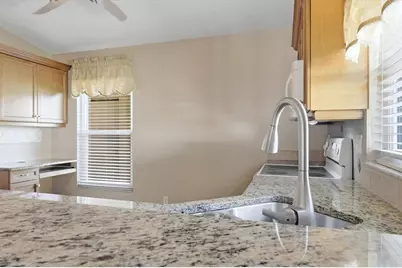 1704 Curry Avenue #39, Nokomis, FL 34275 - Photo 9