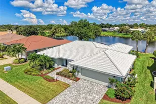 1568 Waterford Dr, Venice, FL 34292 - Photo 5