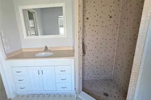 1379 Cambridge Dr, Venice, FL 34293 - Photo 13