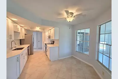 1379 Cambridge Drive, Venice, FL 34293 - Photo 9