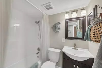 116 Vista Hermosa Circle #108C, Sarasota, FL 34242 - Photo 17