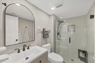 116 Vista Hermosa Cir, Sarasota, FL 34242 - Photo 15