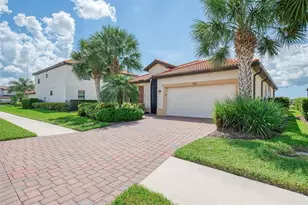 9845 Hilltop Dr, Venice, FL 34292 - Photo 7