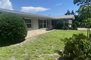 605 Ravenna St, Venice, FL 34285 - Photo 1