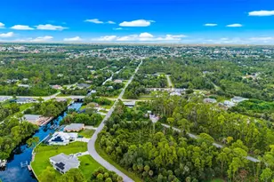 330 Ramblewood St, Port Charlotte, FL 33953 - Photo 9