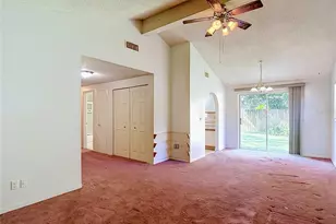 617 Highview Cir S, Brandon, FL 33510 - Photo 9