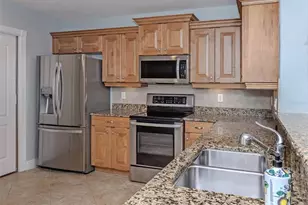 167 Tampa Ave E, Venice, FL 34285 - Photo 15