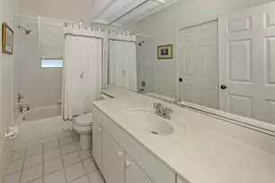 554 Fallbrook Dr, Venice, FL 34292 - Photo 21