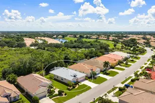 711 Back 9 Dr, Venice, FL 34285 - Photo 3