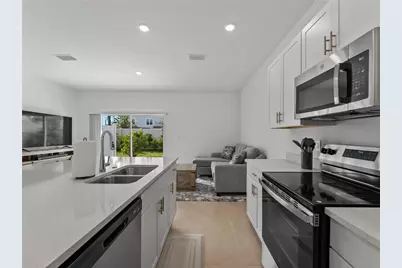 5901 Biscotti Street, Nokomis, FL 34275 - Photo 9