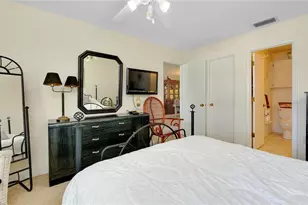 2280 Stickney Point Rd, Sarasota, FL 34231 - Photo 15