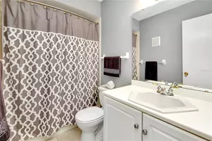 2280 Stickney Point Rd, Sarasota, FL 34231 - Photo 21