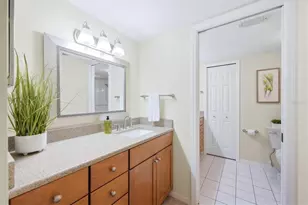 308 Cerromar Way N, Venice, FL 34293 - Photo 27