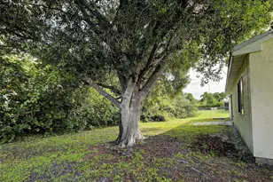 2635 Shenandoah St, North Port, FL 34287 - Photo 39