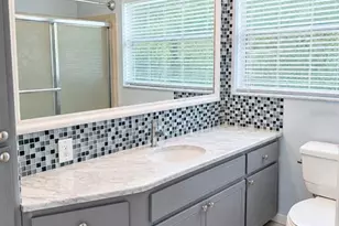 1706 Sandy Ct, Venice, FL 34293 - Photo 9