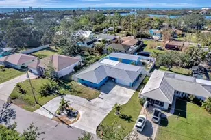 506 Pine Rd, Nokomis, FL 34275 - Photo 1