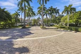 9010 Cascada Way, Naples, FL 34114 - Photo 43
