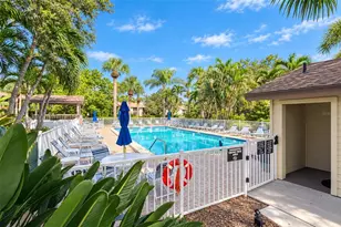 642 Bird Bay Dr E, Venice, FL 34285 - Photo 91