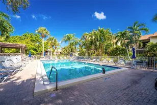 642 Bird Bay Dr E, Venice, FL 34285 - Photo 59