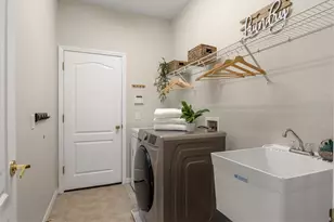 11504 Dancing River Dr, Venice, FL 34292 - Photo 23