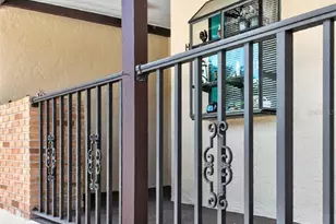 360 3 Lakes Ln, Venice, FL 34285 - Photo 7