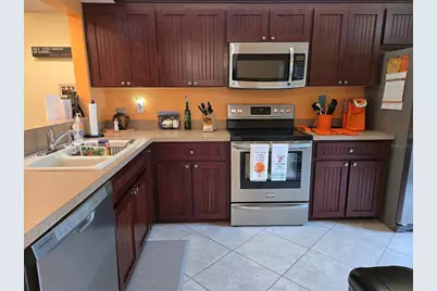 756 Village Circle #102, Venice, FL 34292 - Photo 5