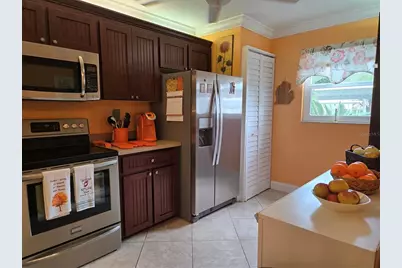 756 Village Circle #102, Venice, FL 34292 - Photo 7