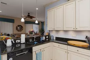 6725 41st St Cir E, Sarasota, FL 34243 - Photo 23
