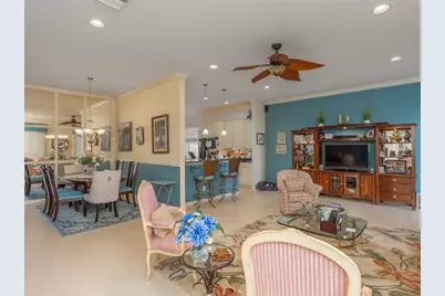 6725 41st Street Circle E, Sarasota, FL 34243 - Photo 9