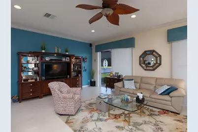 6725 41st Street Circle E, Sarasota, FL 34243 - Photo 11