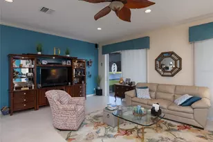 6725 41st St Cir E, Sarasota, FL 34243 - Photo 11
