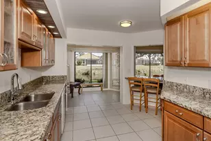 268 Southampton Dr, Venice, FL 34293 - Photo 19